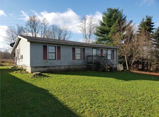 11733 Proctor Rd, Corry, PA 16407