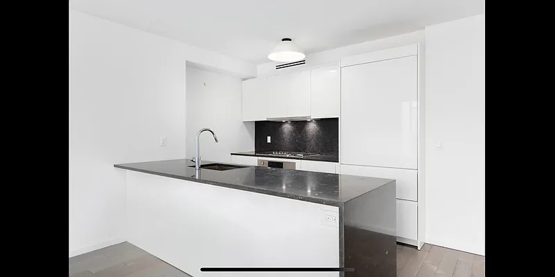 Rented by Gulia Wang, LREB | media 34