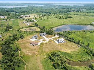 12 Shore Ridge Dr, Lake Geneva, WI 53147