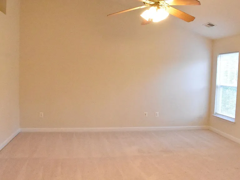 1310 Walker Dr — Photo 34