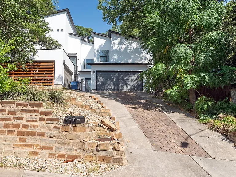 1514 Betty Jo Dr #B — Photo 4