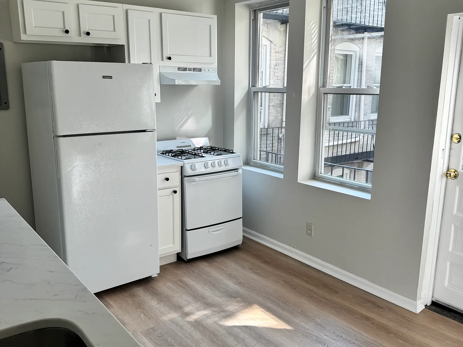 3 bed, 1.0 bath, $4,590 — Photo 1