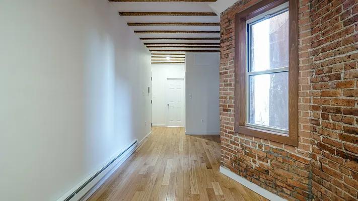 Rented by Nooklyn NYC LLC | media 69