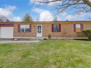 209 Iroquois Dr, Lebanon, OH 45036