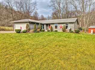 5749 Greer Dr SE, Uhrichsville, OH 44683