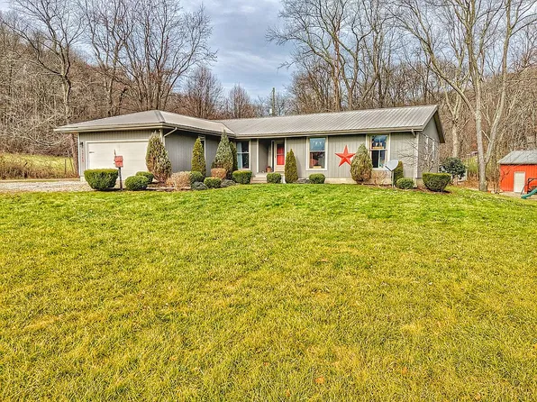 5749 Greer Dr SE, Uhrichsville, OH 44683