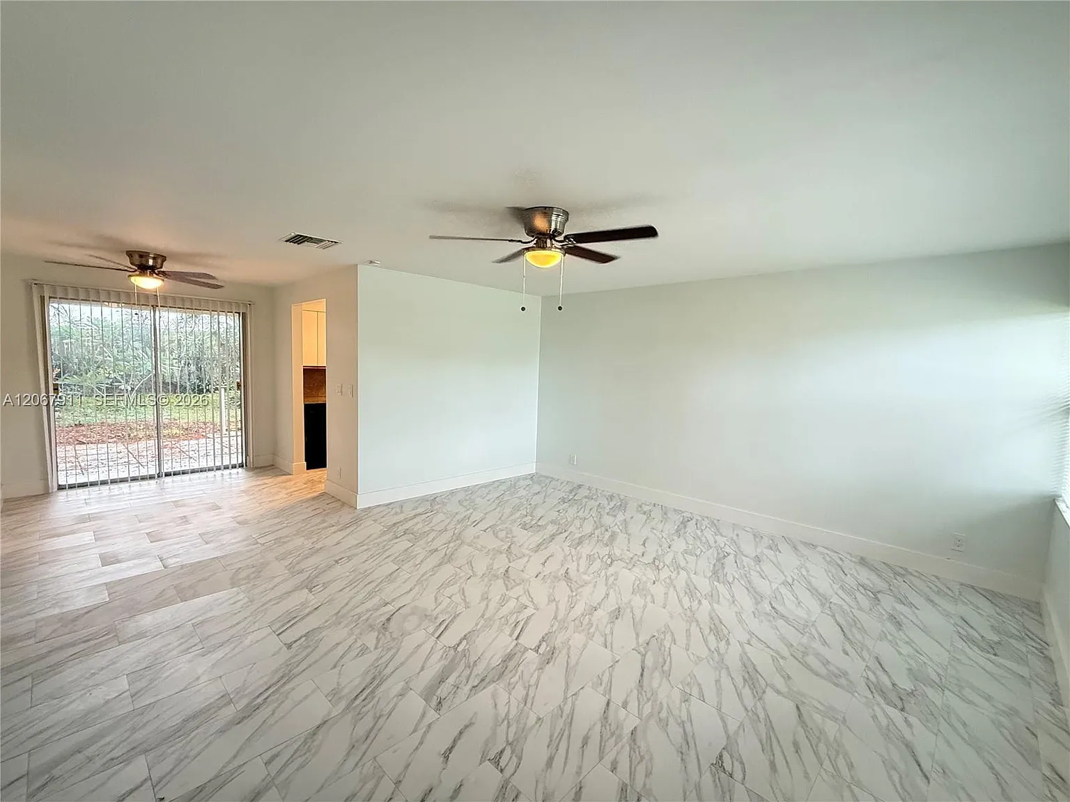 Palm Beach Cabana Colony — Photo 2