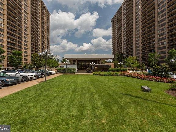 2nd image of 3705 S George Mason Dr APT 1905S