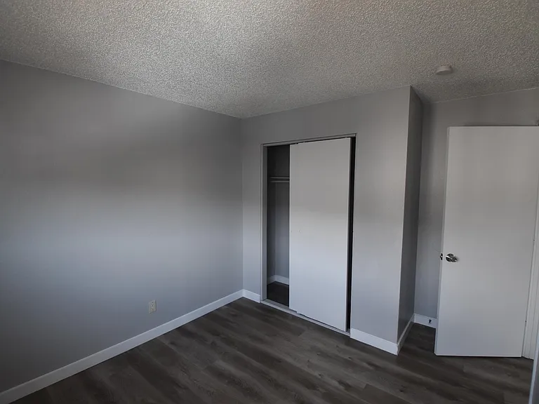 4235 Loomis Ave #1 — Photo 2