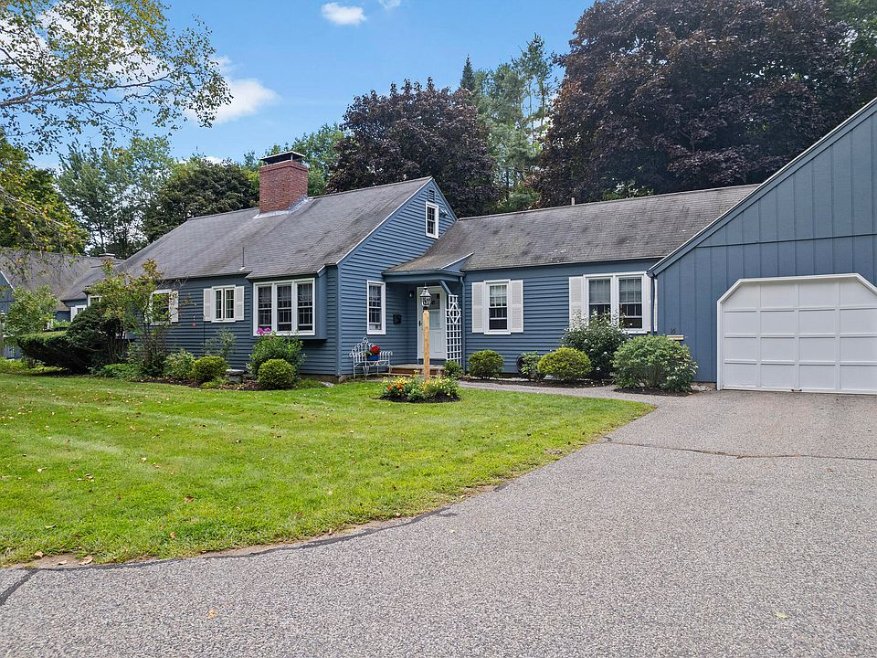1st image of 16 Wiggins Pond Lane #16