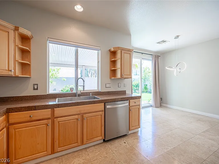 11225 Vintners Ln — Photo 18