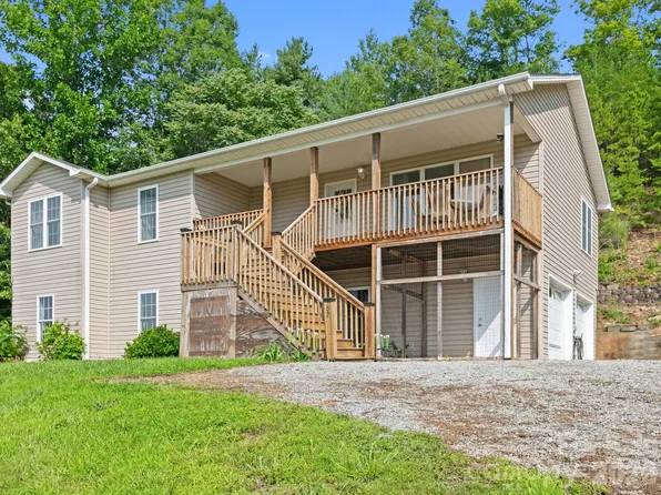 67 Burney Mountain Rd, Fletcher, NC 28732