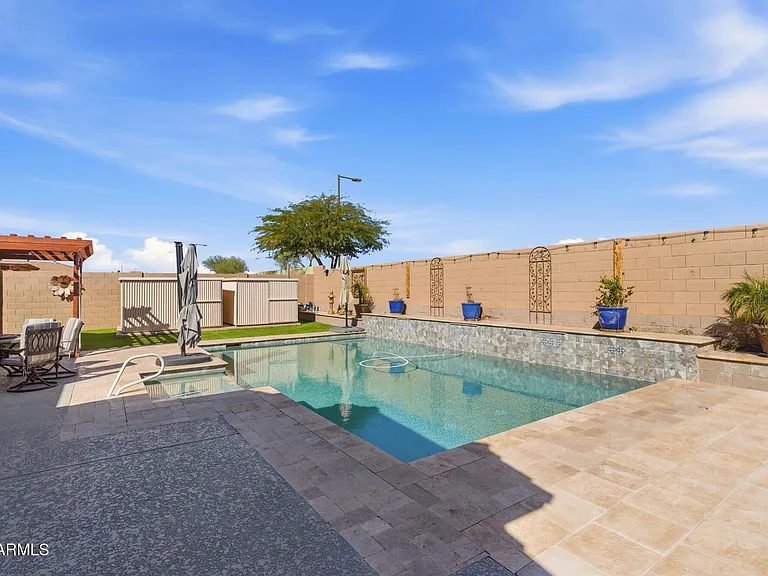 22250 W Ashleigh Marie Dr — Photo 37