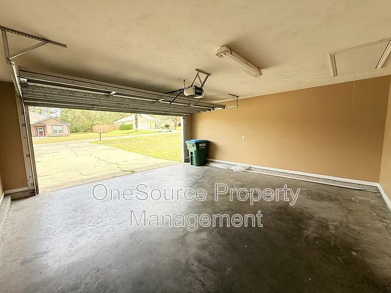111 N Charles Willis Dr — Photo 22
