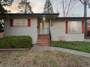 8900 Henry Ruff Rd, Livonia, MI 48150