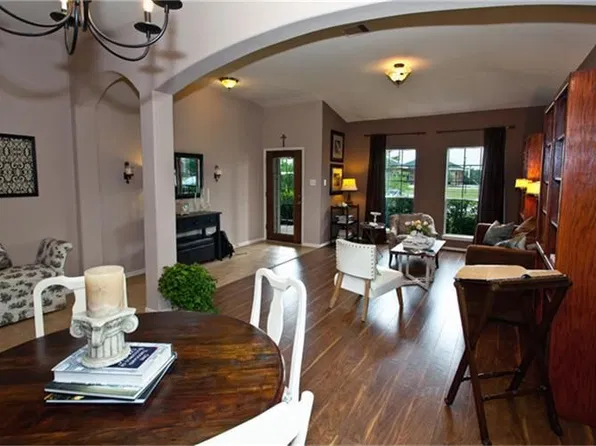 1760 Cypress Meadows Dr, Dickinson, TX 77539