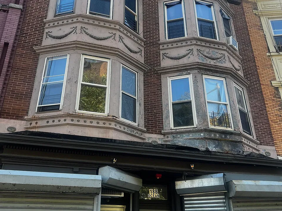 188 Ocean Ave #2L