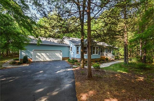 1st image of 4204 Davis Dr