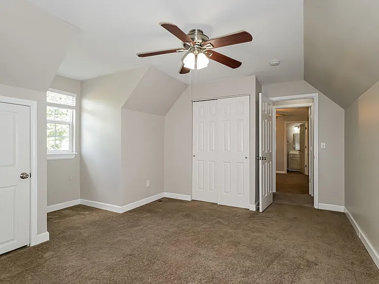 705 Aster Ln — Photo 10