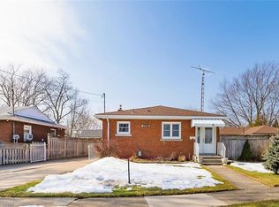 7782 Wilson Cres, Niagara Falls, ON L2G4S4