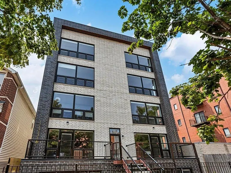 2345 W Monroe St #1W — Photo 1