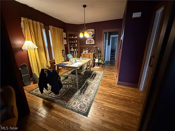 3rd image of 1891 Fulton Rd