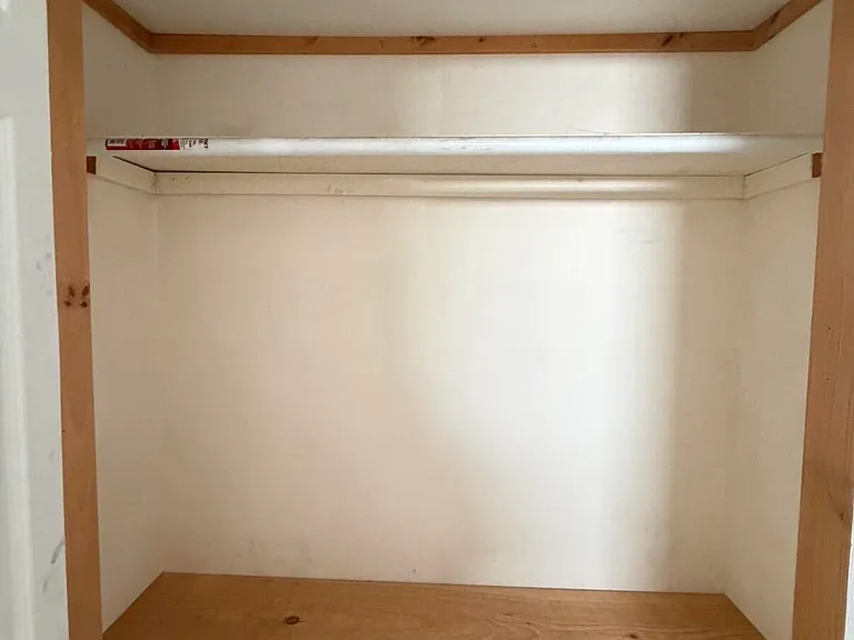 12 Elwood Ave — Photo 5