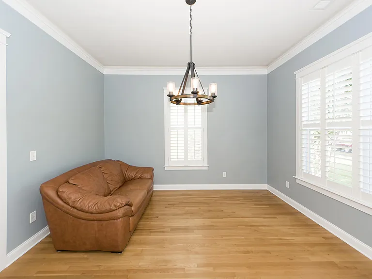 302 White Gables Dr — Photo 5