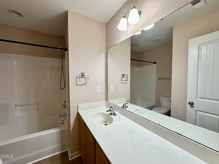 1415 Montonia St — Photo 22