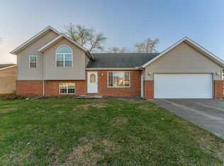215 Geraldine St, Green Valley, IL