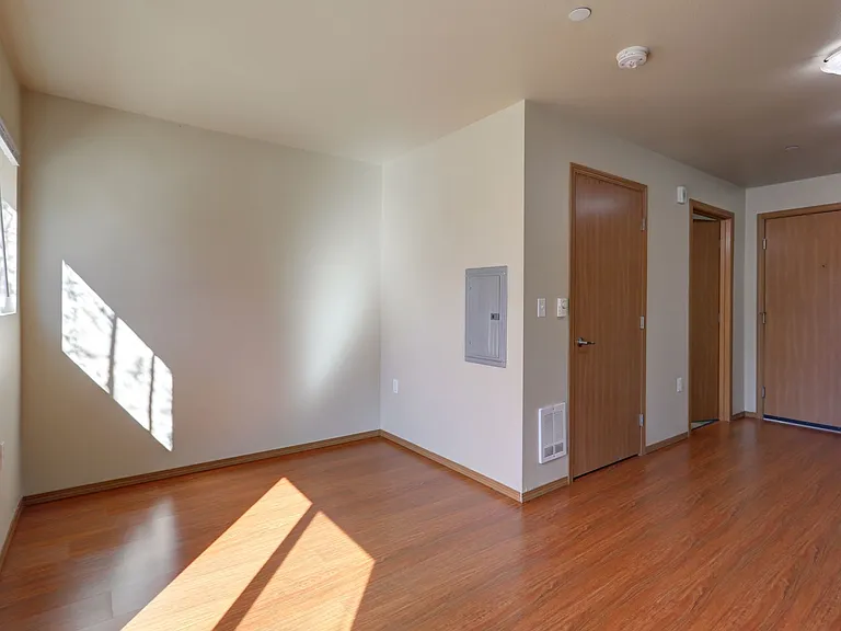 DubSea Apartments — Photo 7