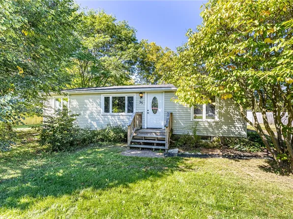 35 Elm St, Bloomfield, NY 14469