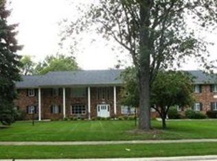 8200 Deepwood Blvd UNIT 1, Mentor, OH 44060