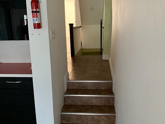 3rd image of 107 N 6th St
