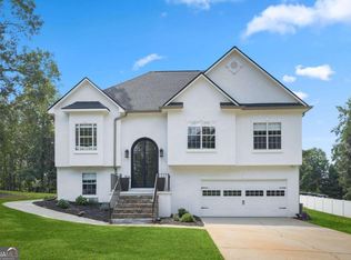 136 Huntcliff Trl, Ellenwood, GA 30294