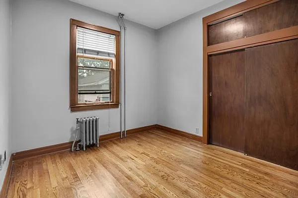 2139 Foster Ave — Photo 15