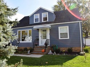 11303 Woodview Blvd, Parma Heights, OH 44130