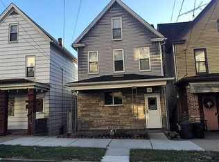 569 5th St, Pitcairn, PA 15140