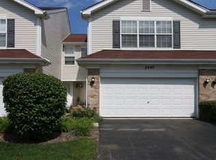 2445 Stoughton Cir, Aurora, IL 60502