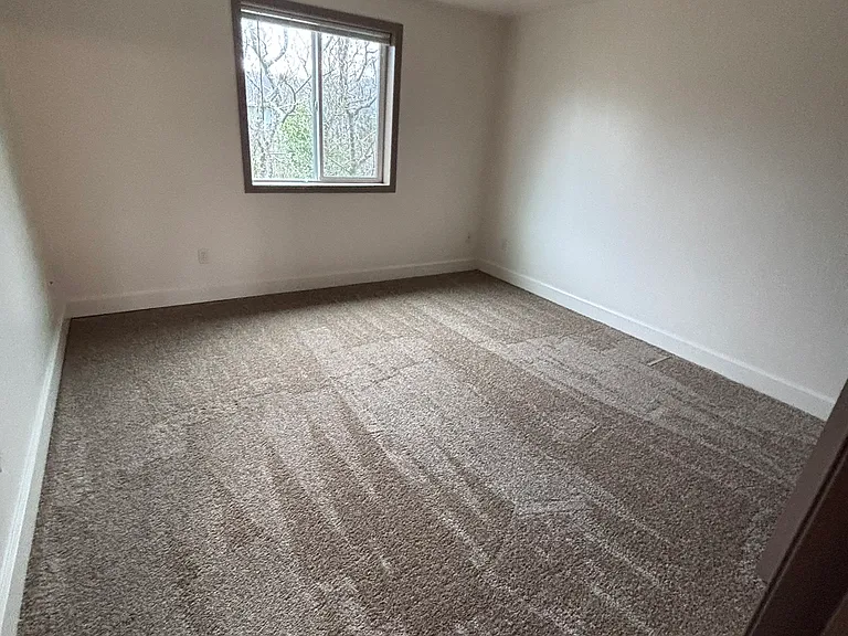 2561 N Roosevelt Dr #203 — Photo 9