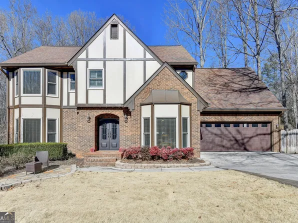 350 S Satinwood Pl, Roswell, GA 30076