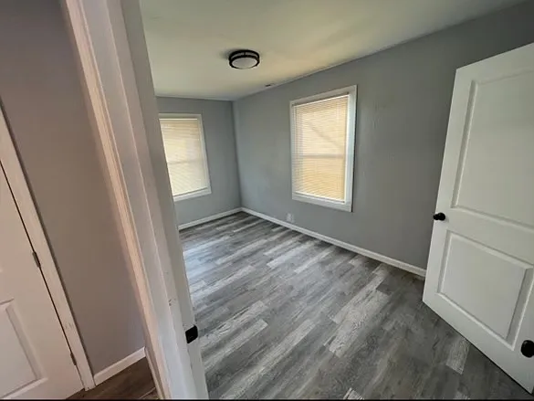 808 S Mulberry St — Photo 4