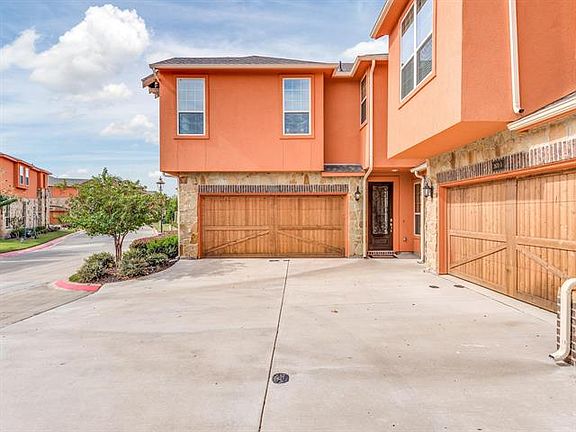 4th image of 2670 Venice Dr Unit 6