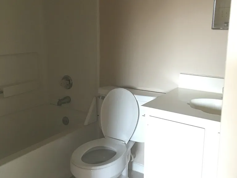 8251 Sunshine Trail Dr — Photo 5