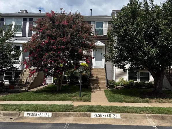 1741 Sundance Dr, Reston, VA 20194