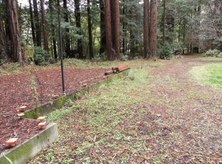 801 Riverside Park Rd UNIT 24, Carlotta, CA 95528