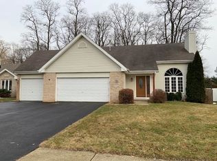 5163 Trafford Dr, Loves Park, IL 61111