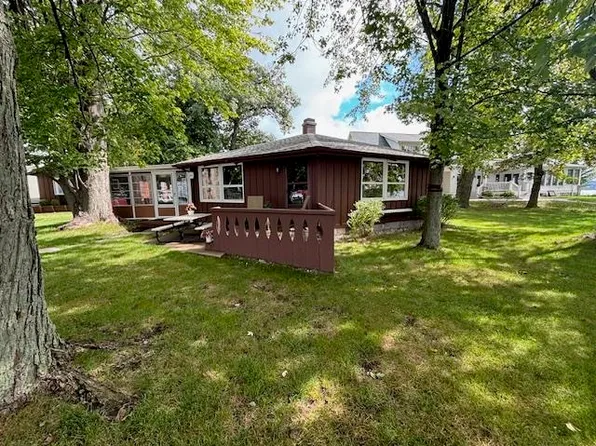 60 Ln 105b Lake James, Angola, IN 46703