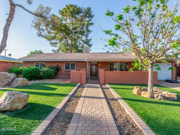 4421 E Bryn Mawr Rd, Tucson, AZ 85711