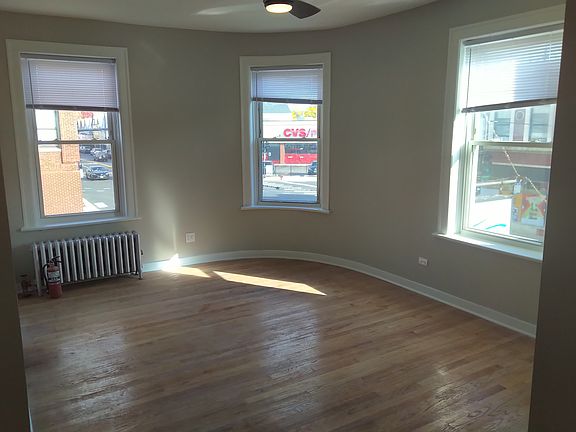 2nd image of 3250 N Pulaski Rd #205